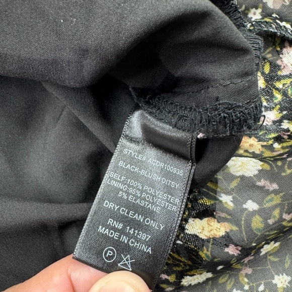 ASTR the Label Victoria Black Ditsy Print Dress - Picture 4 of 15